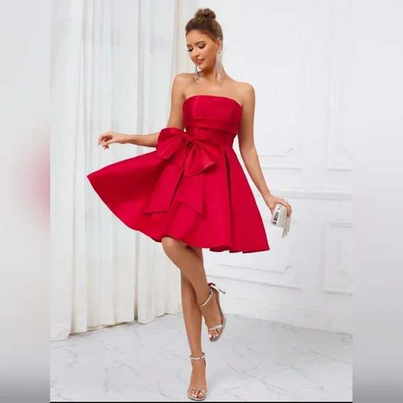 Shein Belle [S] Well-Fitted Wedding Dress - Picture 5 of 9